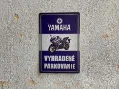 Retro tabuľka – Yamaha R-serie Vyhradené parkovanie