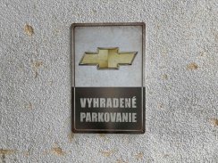 Retro tabuľka – Chevrolet (Vyhradené parkovanie)