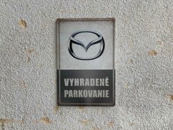 Retro tabuľka – Mazda (Vyhradené parkovanie)